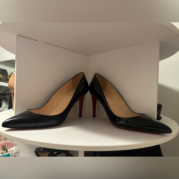 Black Christian Louboutins - comes with dust bags and box. Size 37.5 - Picture 4 of 8